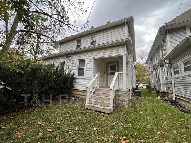 Building Photo - 38 N Irvington Ave