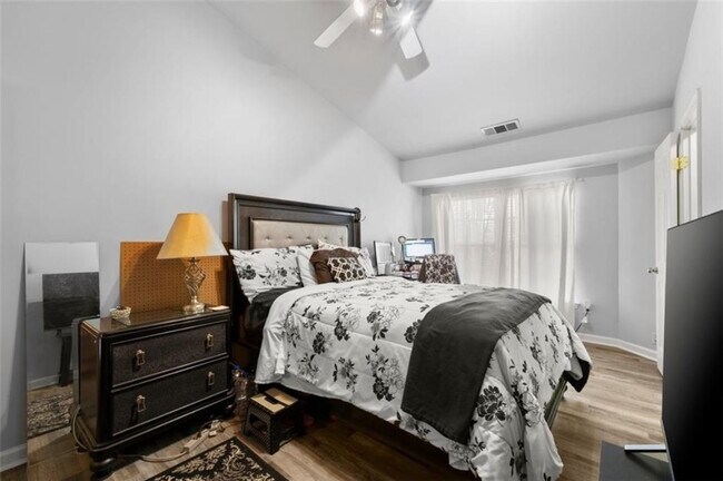 Photo - 3242 Hidden Cove Cir NW House