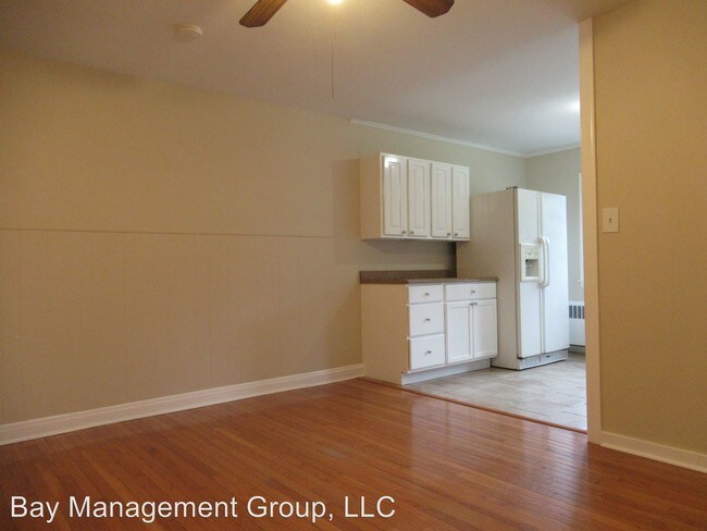 Building Photo - 3 br, 2 bath House - 2039 Deering Ave