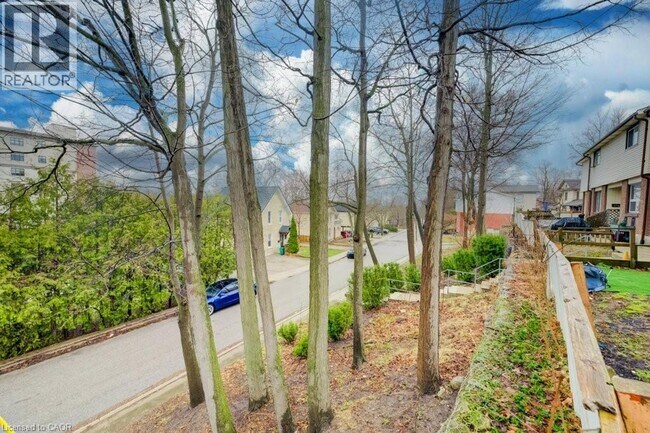 Photo du bâtiment - 4 Ramore St