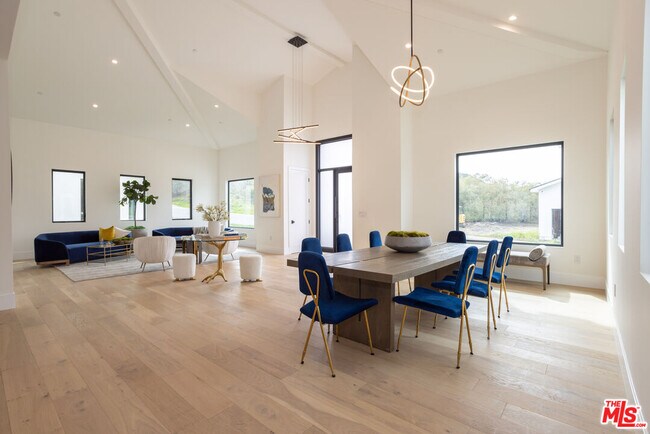 Building Photo - 26510 Ranch Creek Rd