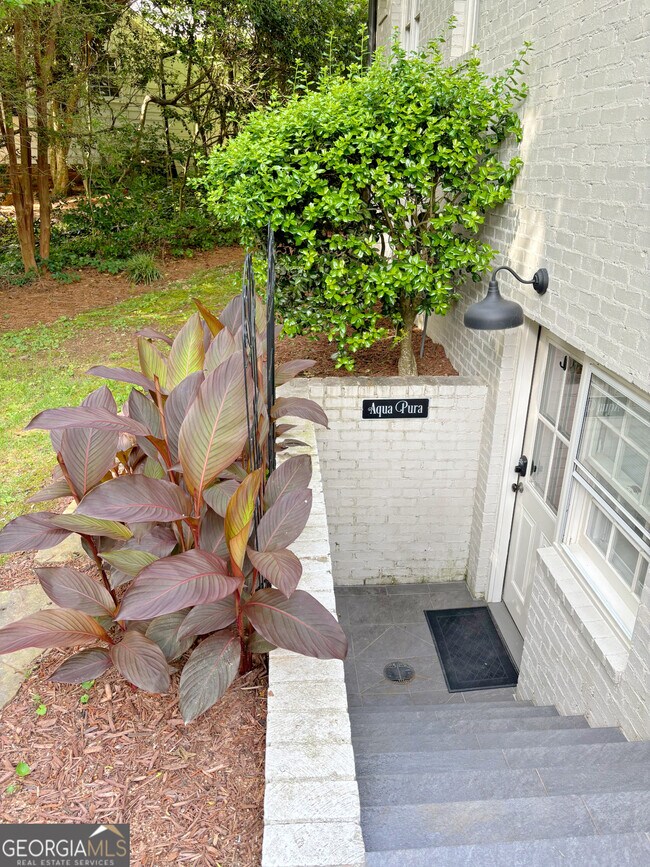 Foto del edificio - 785 Weatherly Ln NW