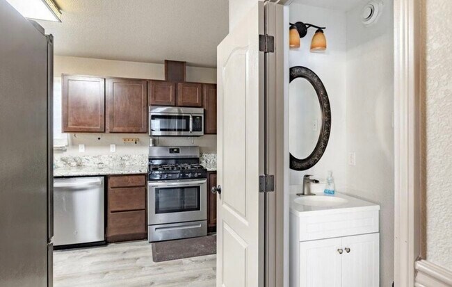 Foto del edificio - 2942 N Terrell Dr