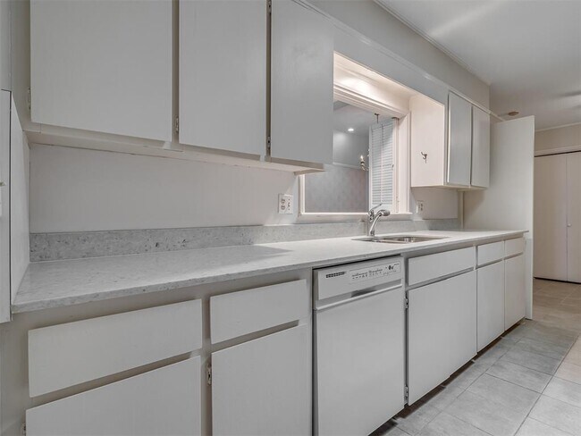 Foto del edificio - 2530 NW 62nd St