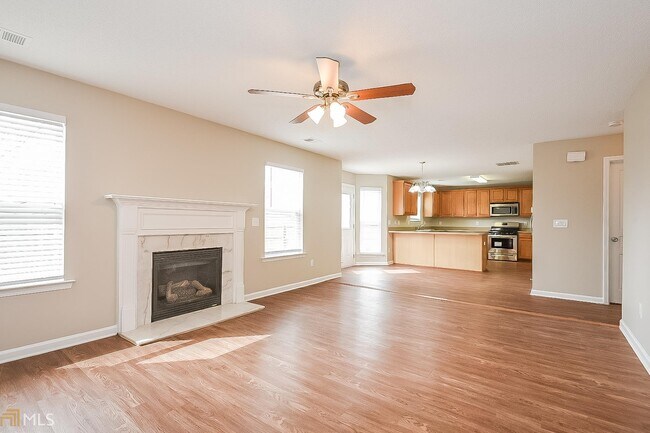 Foto del edificio - 3525 Clear Creek Crossing NW