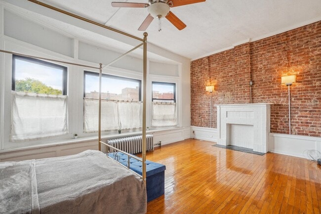 Building Photo - 93 Monticello Ave