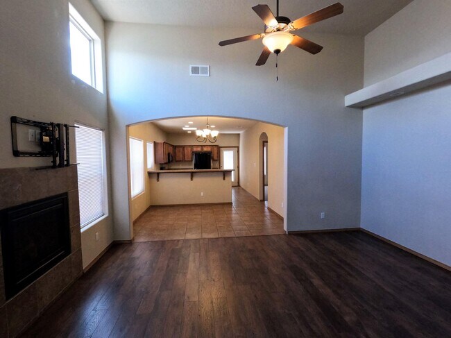 Building Photo - 5508 Costa Uerde Rd NW