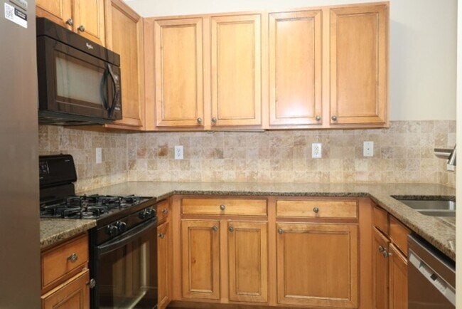 Foto del edificio - Charming 2-story Townhome