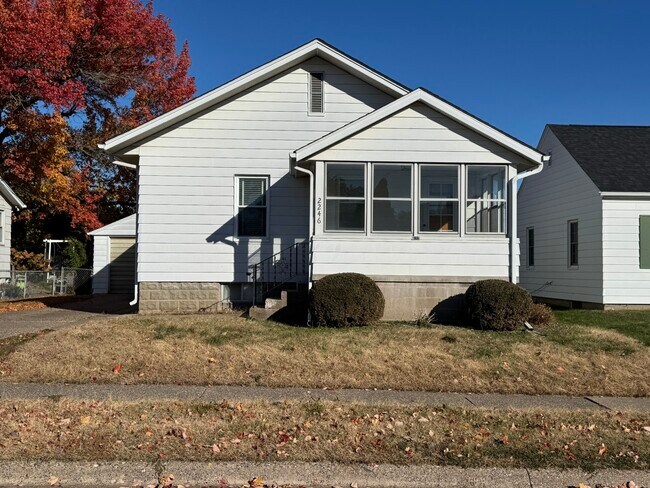 Foto del edificio - 2246 Bellevue Ave