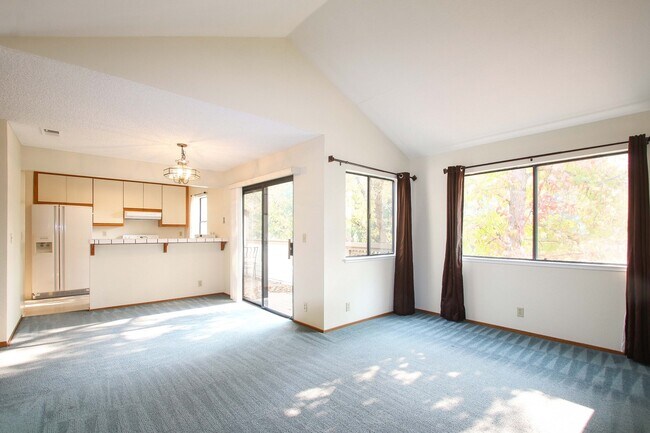 Foto del edificio - 2 bedroom 2 bath Condo in great neighborhood $3650