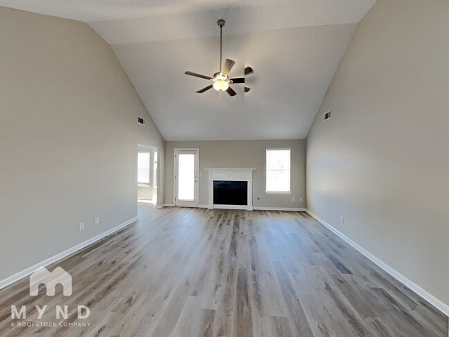 Building Photo - 65 Windscape Dr