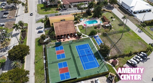 Foto del edificio - 6142 Whiskey Creek Dr