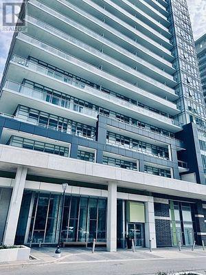 Building Photo - 360 Square One Dr