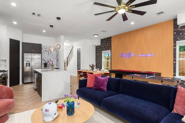 Foto del edificio - 4117 Shelby Cir