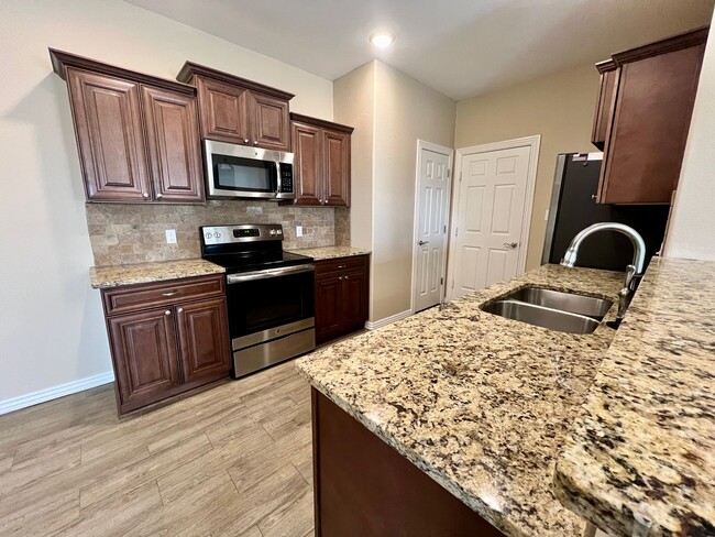 Building Photo - Beautiful Duplex in Chaffee Crossing! **As...