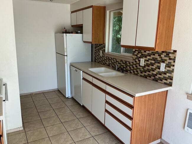 Photo - 2111 Sunset Ave Apartment