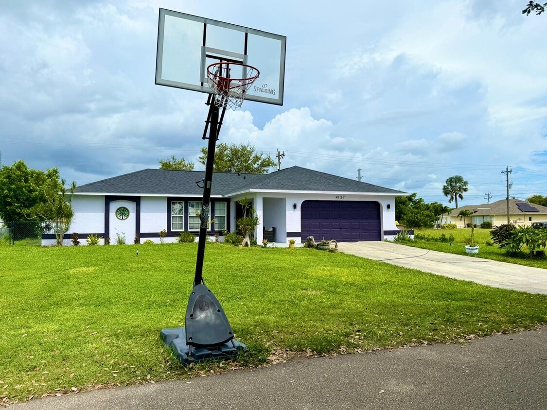 Foto principal - 4127 SW 1st Ave
