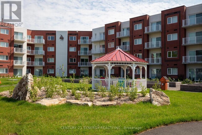 Photo du bâtiment - 45 Elmsley St S