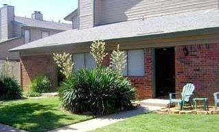 Building Photo - 1719 Park Vista Dr