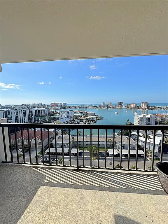 Foto del edificio - 400 Island Way