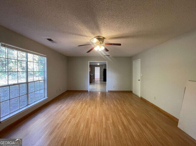 Foto del edificio - 6387 Seths Way