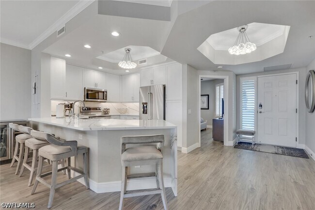 Foto del edificio - 420 Cove Tower Dr