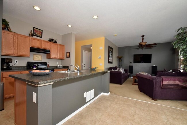 Foto del edificio - 7115 Silverwind Cir