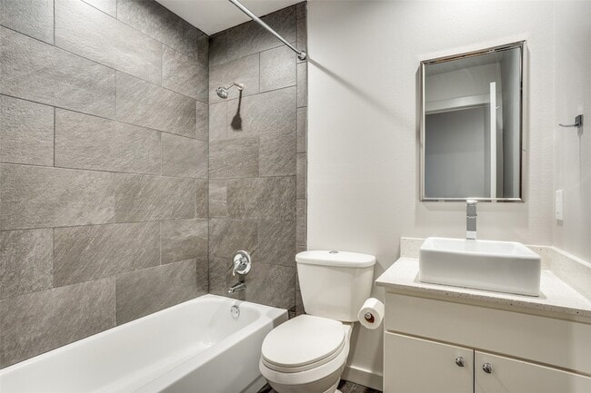 Foto del edificio - 4213 Dickason Ave