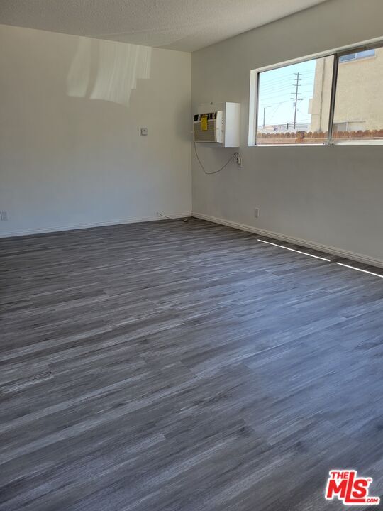 Building Photo - 6018 Hazelhurst Pl
