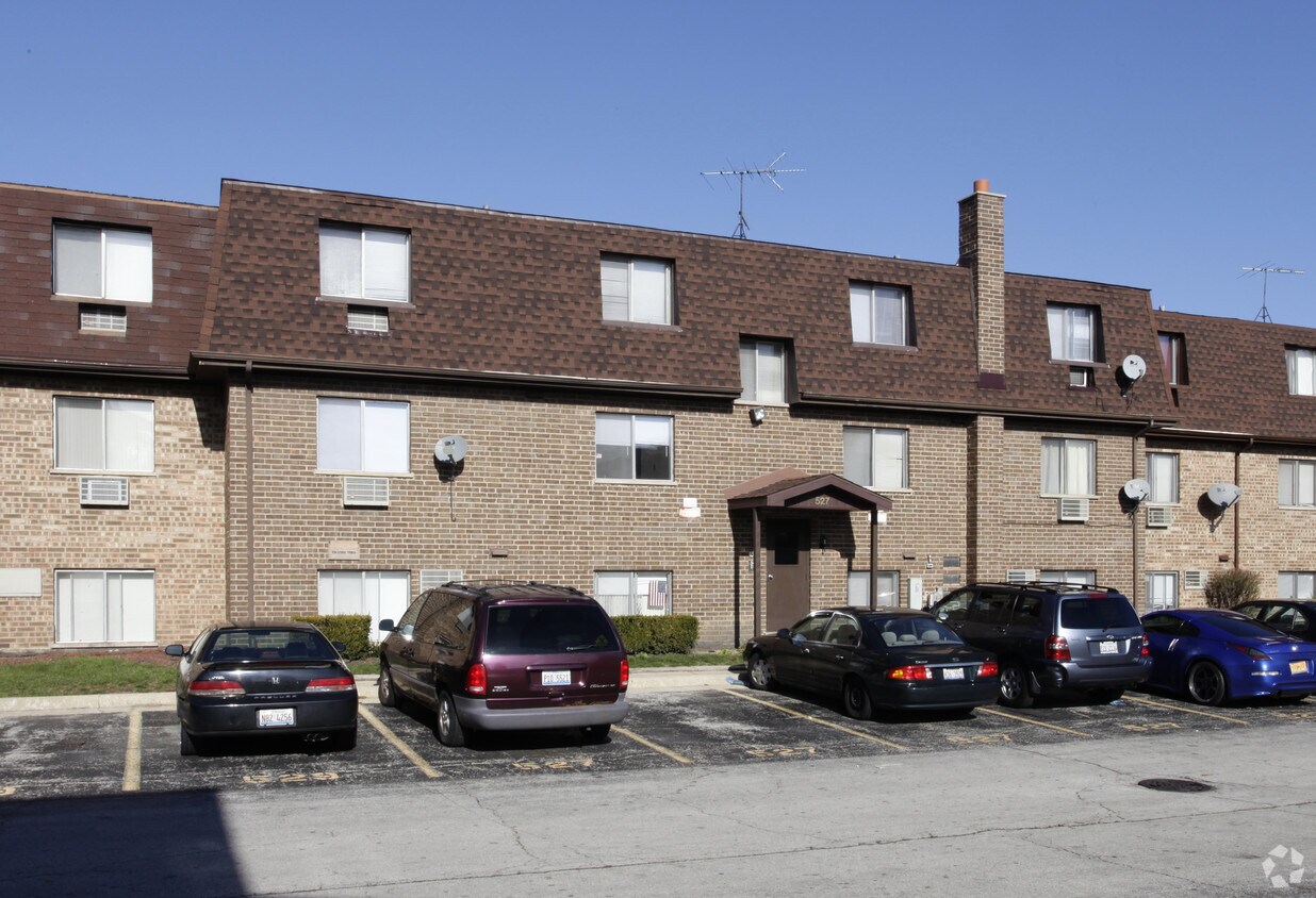 Building Photo - 527 W Dempster St