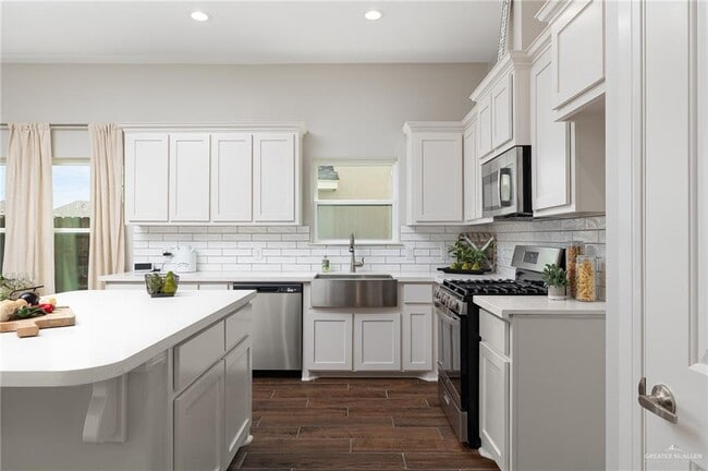 Building Photo - 2110 N Soñador Dr