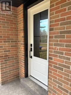 Photo du bâtiment - 639 Pinegrove Ave