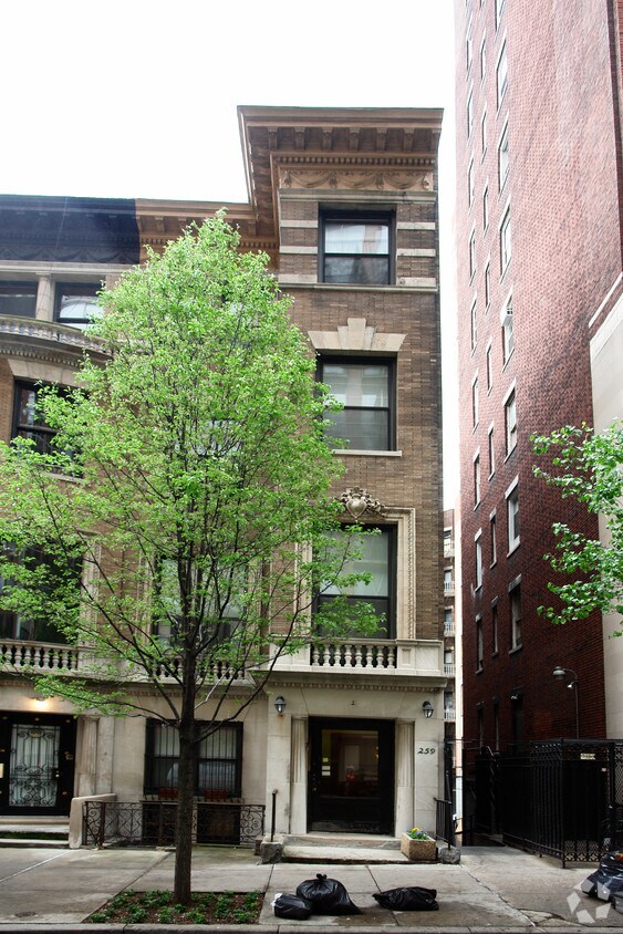 Building Photo - 259 W 90th St