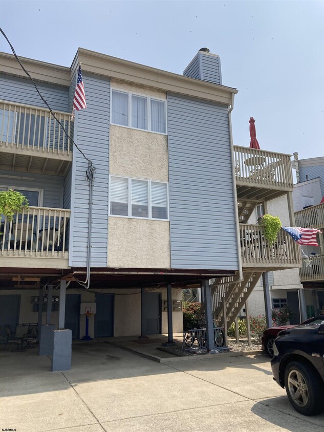 Foto principal - 4306 W Brigantine Ave