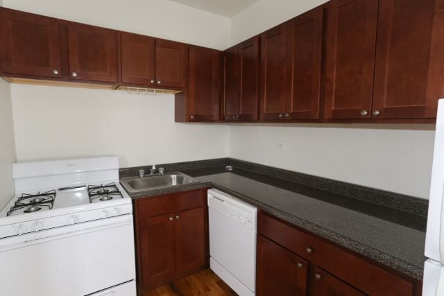 Building Photo - 4854 N Damen Ave