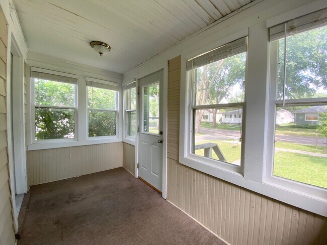 Foto del edificio - 4 Bedroom Near NDSU!!