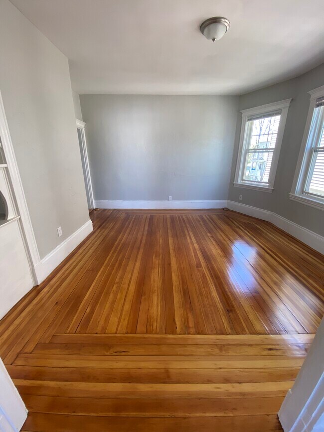 Building Photo - 45 Upham St