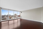 Primary Photo - 1540 N La Salle Dr