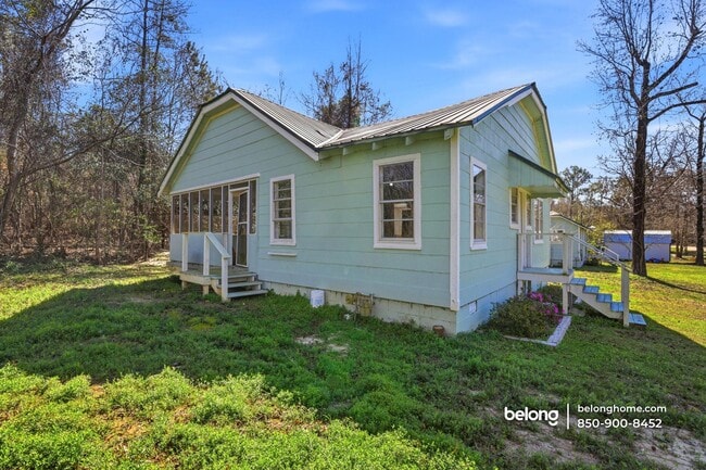 Building Photo - 16079 SE Janet St