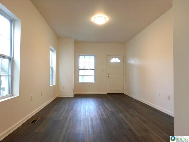 Foto del edificio - 825 16th Ave