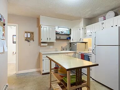 Building Photo - 14 Pine Ridge Dr
