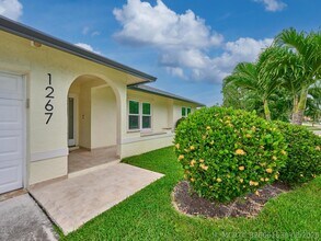Building Photo - 1267 Summerwood Cir