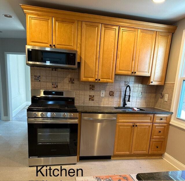 Foto principal - 833 Pennington St