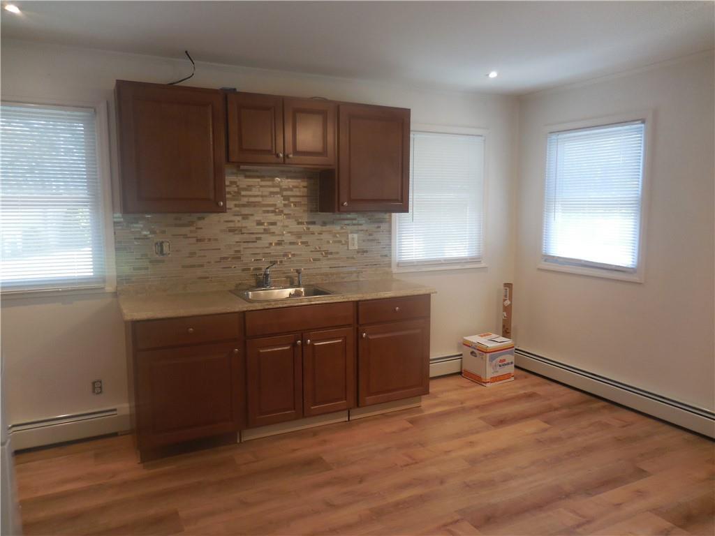 Foto principal - 67 N Main St