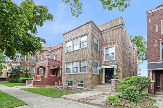 Building Photo - 7214 S King Dr