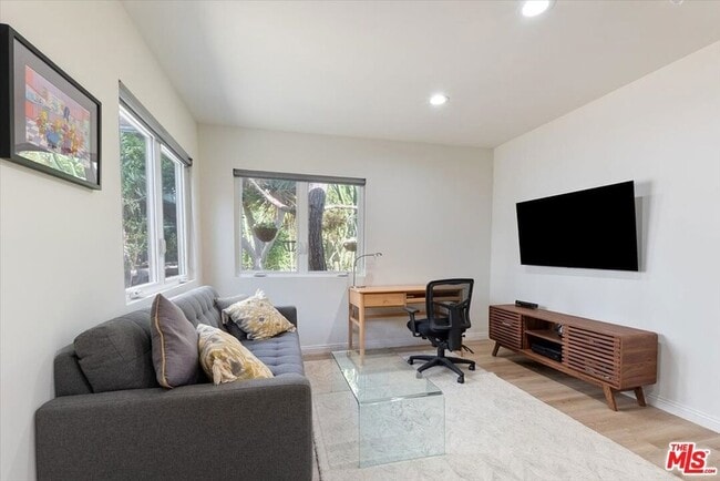 Foto del edificio - 2401 21st St