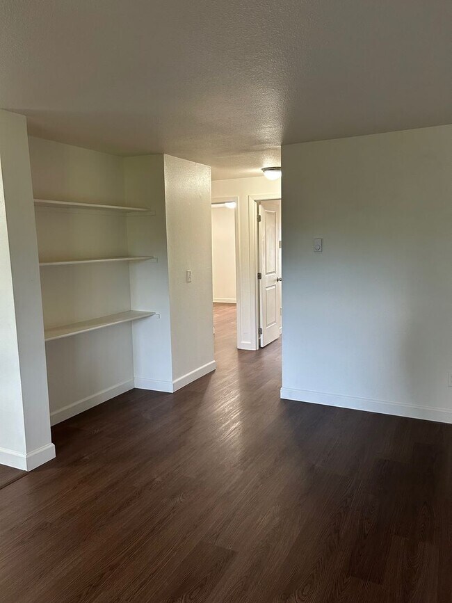 Foto del edificio - Beautiful Hillsboro Condo Completely Remod...