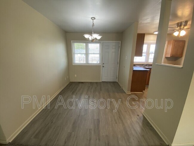 Building Photo - 5518 SW 18th Terrace