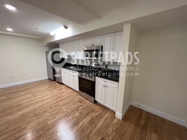 Building Photo - 2 bedroom in Cambridge MA 02138