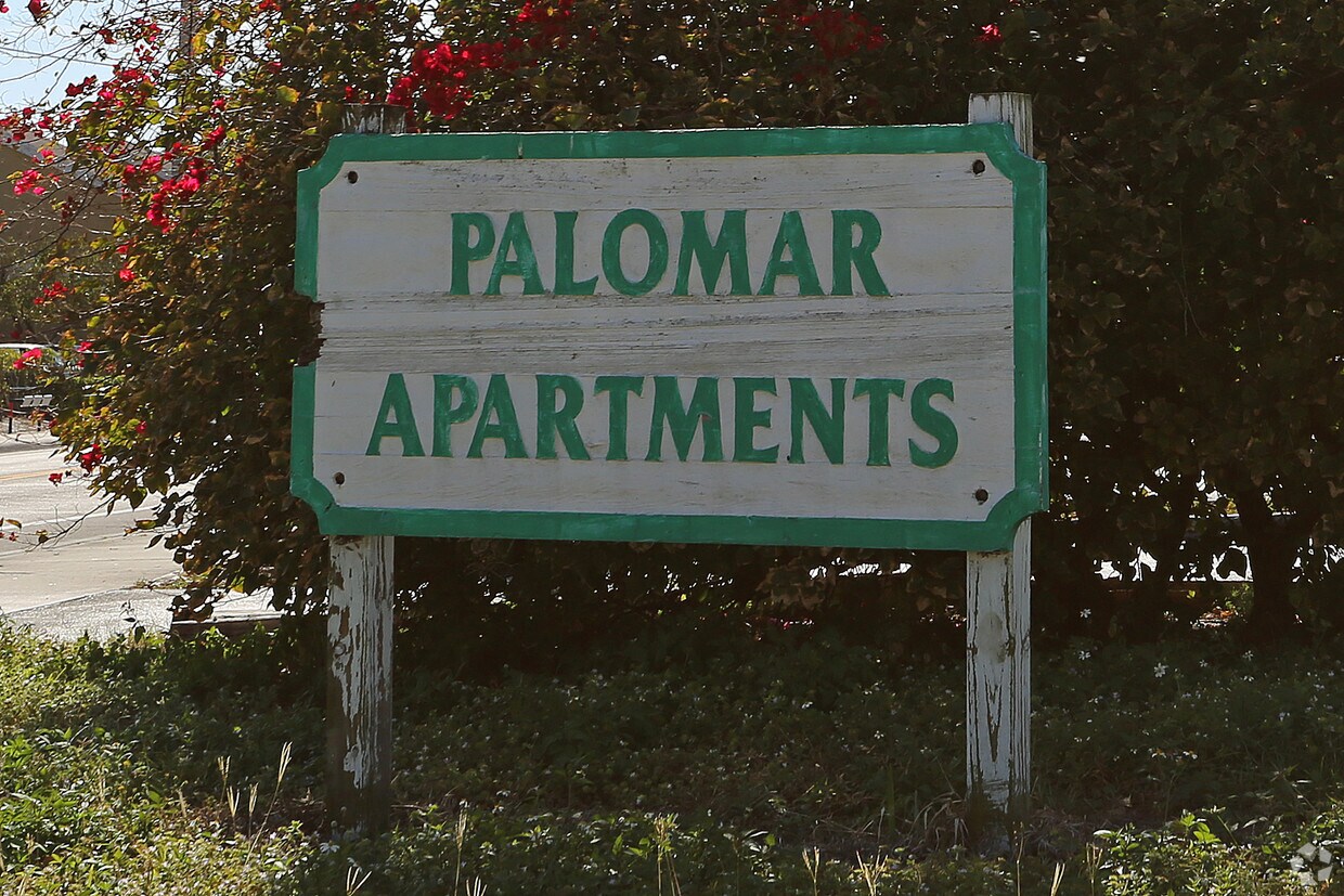 Palomar Apartaments - Palomar Apartments